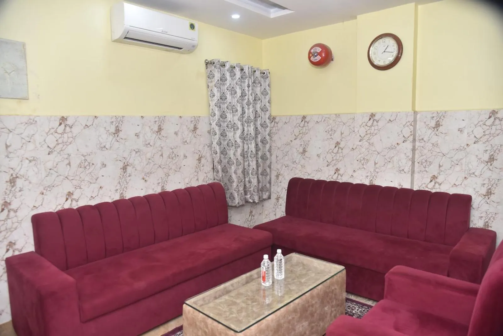 Hotel R S Residency فاراناسي الهند